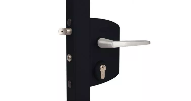 Замок LAKQ 4040 U2G корпус металлический, с ручками из алюминия, черный RAL 9005 GL GL купить в екатеринбурге