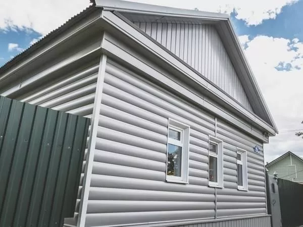 Металлический сайдинг Grand Line Блок-хаус New Print Elite Milky Wood 0,45 мм купить в екатеринбурге