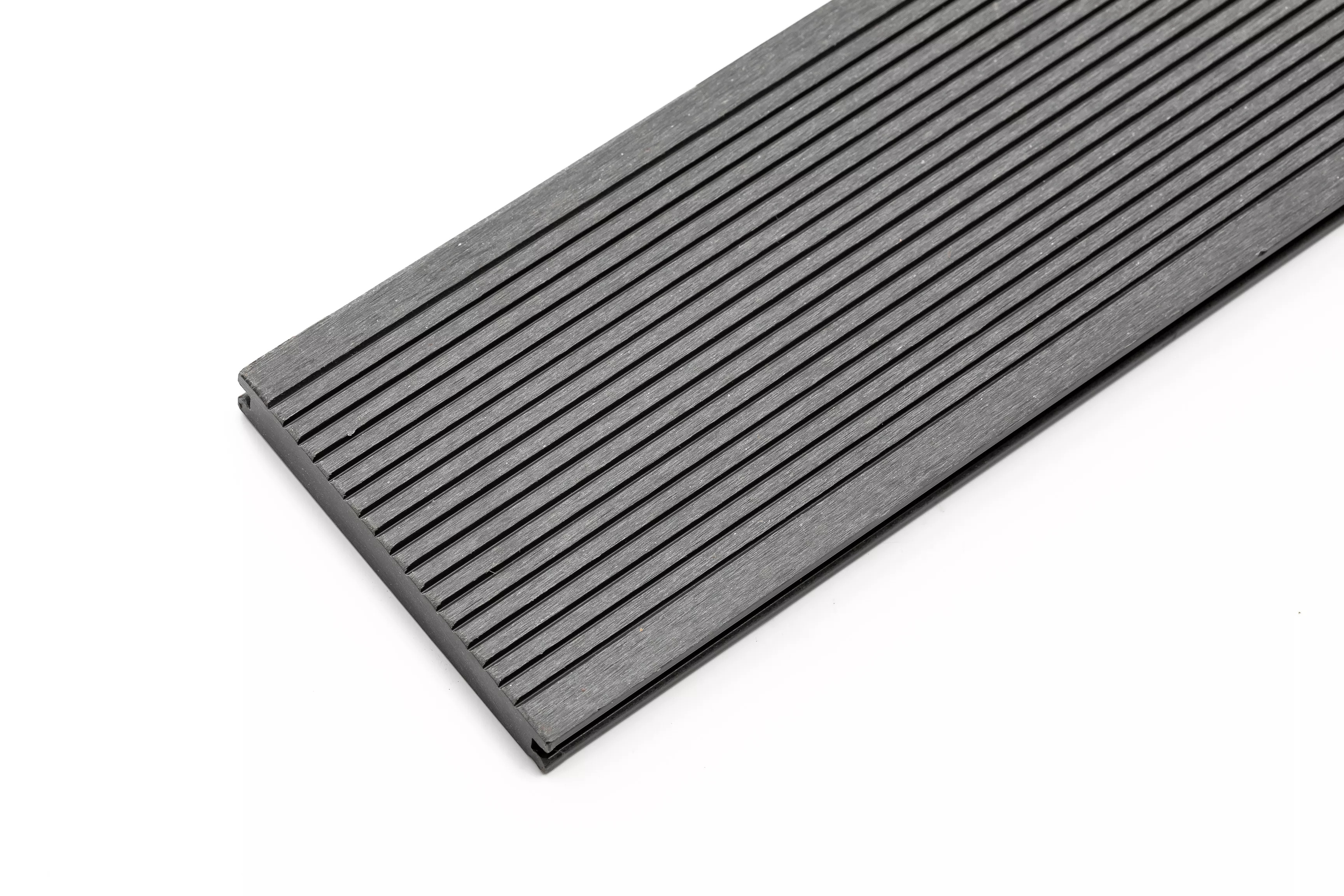 Доска террасная МПК полнотелая с пазом брашир с тиснением серый 150х18х3000мм Мастодек купить в екатеринбурге