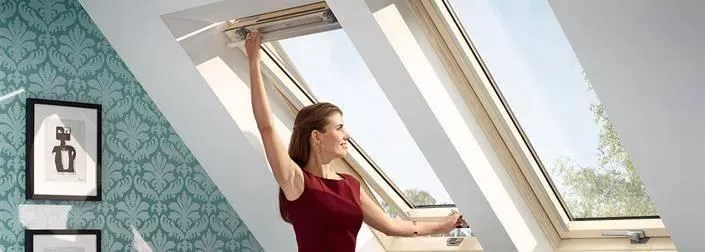 VELUX OPTIMA Комфорт GLR 3073BTIS (Две ручки) 66х118 см купить в екатеринбурге
