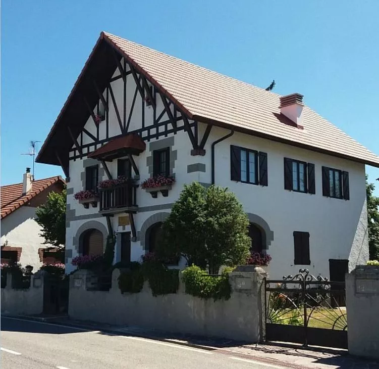 Керамическая черепица La Escandella Innova, Red klinker купить в екатеринбурге