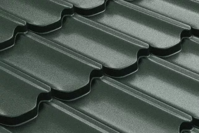 Металлочерепица GL Kvinta Plus 0,5 GreenCoat Pural Matt RR 11 темно-зеленый купить в екатеринбурге