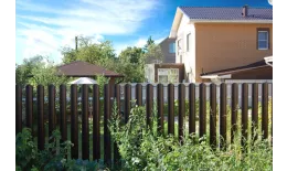 Штакетник Круглый фигурный 0,4 PE-Double RAL 8017 шоколад купить в екатеринбурге