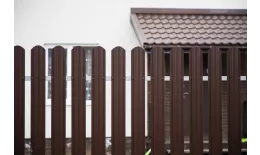 Штакетник Круглый фигурный 0,4 PE-Double RAL 8017 шоколад купить в екатеринбурге