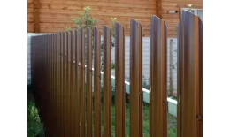 Штакетник Круглый фигурный 0,5 GreenCoat Pural BT, matt RR2H3 (RAL 7016 антрацитово-серый) купить в екатеринбурге