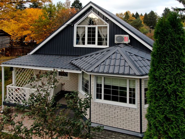 отделка дома металлическим сайдингом