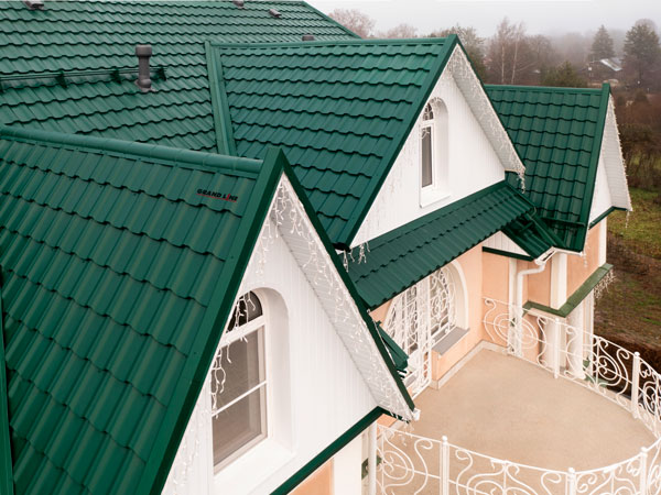 Металлочерепица зеленый мох RAL 6005